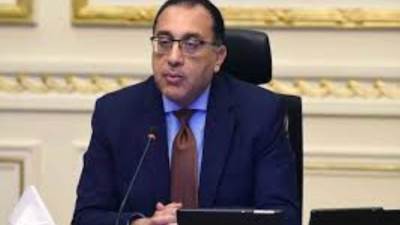 رئيس الوزراء يتابع المشروعات التنموية والخدمية وتطوير مناطق الإسكندرية ومطروح