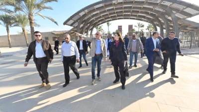 وزير الإسكان يتجول مع نظرائه الإسكان والتعمير العرب ورؤساء الوفود العربية بمشروع الحدائق المركزية "كابيتال بارك"