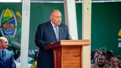 وزير الخارجية يلقي كلمة مصر خلال احتفالية ملء بحيرة سد "جوليوس نيريري"
