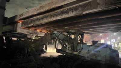 إخماد حريق خط غاز أسفل كوبرى النادى الأهلى بمدينة نصر دون إصابات