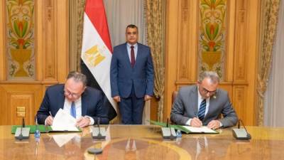 "وزير الدولة للإنتاج الحربى" يشهد توقيع تعاون مع شركة "ابدأ لتنمية المشروعات"