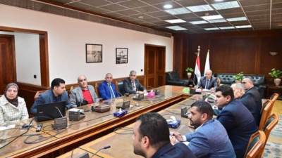 سويلم يتابع مشروعات الصرف المغطى وإجراءات تطوير برامج الأبحاث بهيئة الصرف