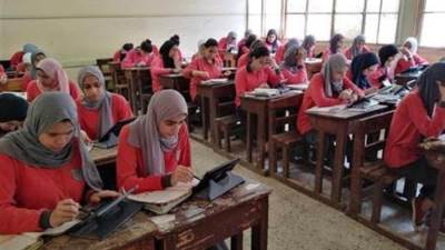لطلاب الصفين الأول والثاني الثانوي.. تنبيه مهم من التعليم بشأن امتحانات الفصل الدراسي الأول