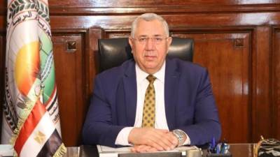 وزير الزراعة: توجيهات سياسية لتدعيم إنتاج المحاصيل الاستراتيجية