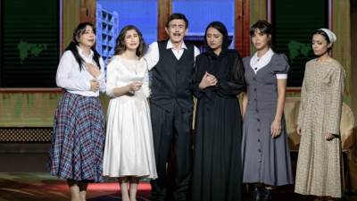 عرض خاص لـ مسرحية "عيلة اتعمل لها بلوك" لـ محمد صبحى.. اليوم