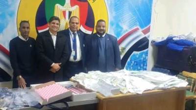 جمارك مطار أسوان تضبط محاولة تهريب كمية من المستلزمات الطبية الخاصة بجراحات النساء والتوليد