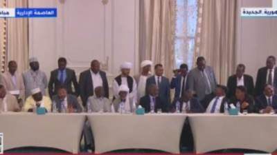 توقيع وثيقة التوافق السياسي بين القوى المشاركة في الحوار السوداني بالقاهرة