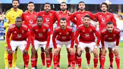 الأهلي بزيه الرسمي وريال مدريد بالزي الاحتياطي في نصف نهائي مونديال الأندية