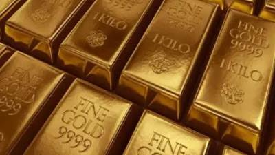 الذهب يصعد عند التسوية مدفوعا ببيانات إعانات البطالة الأميركية