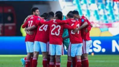 الأهلى فى شكوى للكاف: تجاوزات الهلال السوداني وجماهيره متكررة وننتظر تطبيق اللوائح