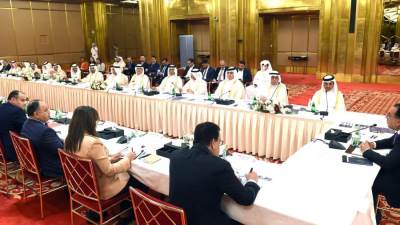 رئيس الوزراء يستمع إلى مداخلات رجال الأعمال والمستثمرين القطريين