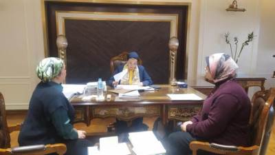 وزيرة البيئة تجتمع بمساعديها لمناقشة عدد من الملفات الهامة