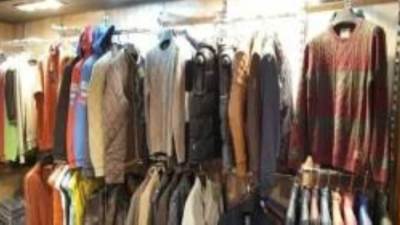 شعبة الملابس تطالب بإحكام الرقابة على دخول البضائع بطرق غير شرعية