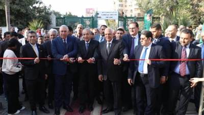 بأسعار مخفضة بنسبة 25%.. وزيرا الزراعة والتموين يفتتحان معرض التمور بالجيزة