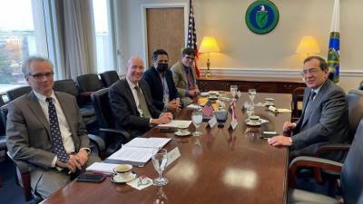 الملا يبرز جهود مصر في تأمين جانب من احتياجات اوروبا من الطاقة