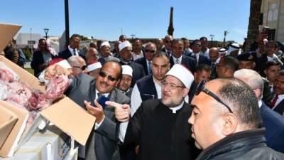 وزير الأوقاف: توزيع 300 طن من لحوم صكوك الأوقاف خلال شهر رمضان