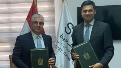 اقتصادية قناة السويس توقع اتفاقية عمل مع شركة قناة السويس للحاويات