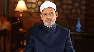 الإمام الأكبر يوجه بزيادة وجبات الإفطار بالجامع الأزهر وتنظيم إفطار للطلاب المغتربين