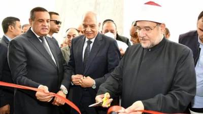 وزيرا الأوقاف والتنمية المحلية ومحافظ الجيزة يفتتحون أحد المساجد