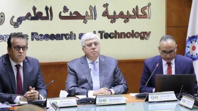 وزير التعليم العالي يرأس الاجتماع الثالث لمجلس إدارة المشروع القومي للجينوم المصري