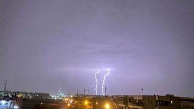 الأرصاد: سحب رعدية يصاحبها أمطار ونشاط للرياح مثير للرمال والأتربة اليوم