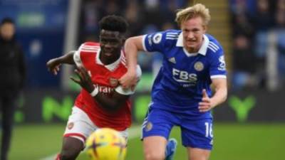 مواعيد مباريات اليوم.. وست هام مع أرسنال وبرشلونة أمام خيتافى