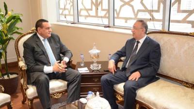 وزير التنمية يتابع مع محافظ الإسكندرية المشروعات التنموية والخدمية بالمحافظة