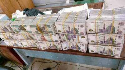 إحباط محاولة تهريب 2 مليون جنيه بحوزة راكب سودانى بمنفذ قسطل البرى