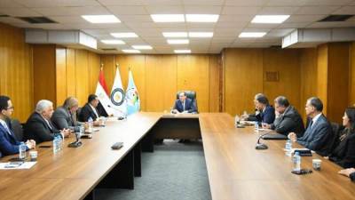 الملا يستقبل وفد لجنة التعدين بغرفة التجارة الأمريكية فى مصر