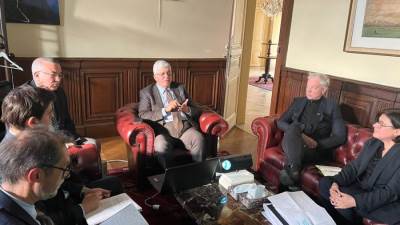 وزير التعليم العالي يتفقد بيت مصر بباريس