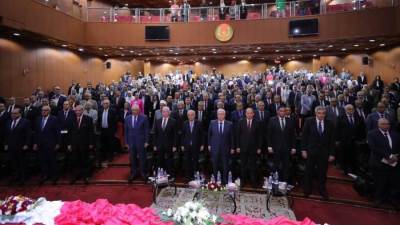 وزير التعليم العالي يشهد احتفالية "إنجاز إجراء 1000 عملية زراعة كبد"