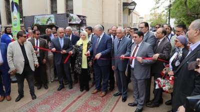 وزيرا الزراعة والتضامن الاجتماعى ومحافظ الجيزة يفتتحون معرض زهور الربيع ال 90 بالمتحف الزراعي