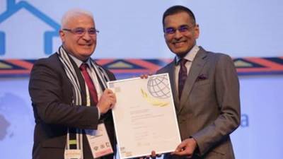 "عوض” توجيهات القيادة السياسية بتحسين المعاشات محل إشادة دولية