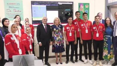 التربية والتعليم تشكر جيل بايدن لزيارتها لمدرسة السويدى للتكنولوجيا التطبيقية