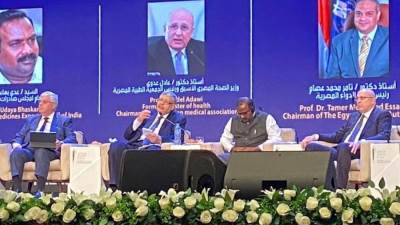 رئيس هيئة الدواء المصرية يشارك في الجلسة الحوارية الأولى لفعاليات المعرض والمؤتمر الطبي الأفريقي الثاني Africa Health ExCon