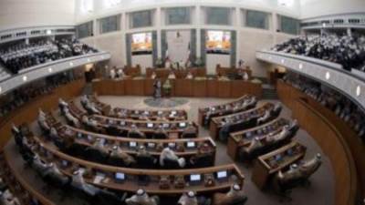 انتخابات مجلس الأمة الكويتى.. 49 مقعدا للرجال ونائبة تنتزع مقعدا بالدائرة الثالثة