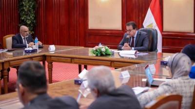 وزير الصحة يطلع على خطة التأمين الطبية للمدن الساحلية في صيف 2023