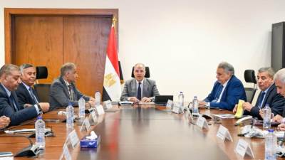 سويلم يتابع حالة المنظومة المائية وجاهزية شبكة الترع والمصارف ومحطات الرفع