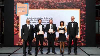 بنك مصر يحصد عدة جوائز عن أفضل العمليات التمويلية من مؤسسة EMEA Finance