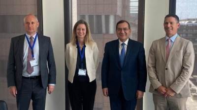 وزير البترول يبحث مع كابريكورن إنرجي خطط وبرامج عملها في مجال البحث والاستكشاف