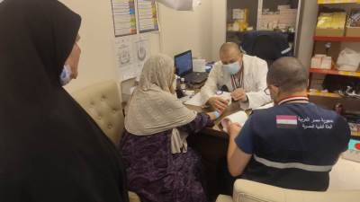 الصحة: البعثة الطبية المصرية قدمت خدماتها لـ1503 حجاج بعيادات المدينة ومكة