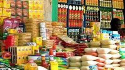 الحكومة تنفي وجود عجز في السلع والمنتجات الغذائية بالأسواق