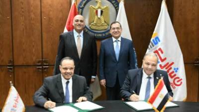 توقيع مذكرة تفاهم بين جهاز تنمية المشروعات والهيئة العامة للبترول وإيجاس