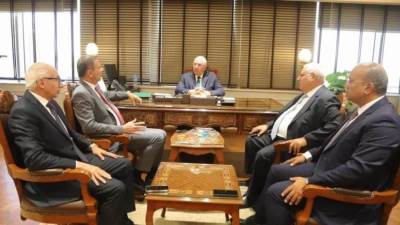 القصير يبحث مع قيادات البنك الزراعي دفع التمويل في مجال تنمية القطاع