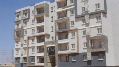 وزير الإسكان : تقدم الأعمال بوحدات مبادرة سكن كل المصريين بمدينة العاشر