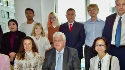 وزير التعليم على رأس وفد من رؤساء الجامعات لبحث التعاون مع جامعة لندن