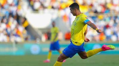 رونالدو يشيد بأداء الزمالك.. لعبنا أمام فريق منظم وصعب