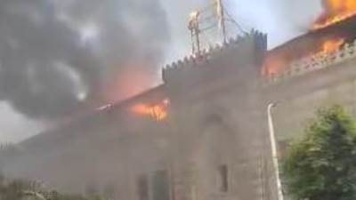 السيطرة على حريق داخل وزارة الأوقاف دون إصابات