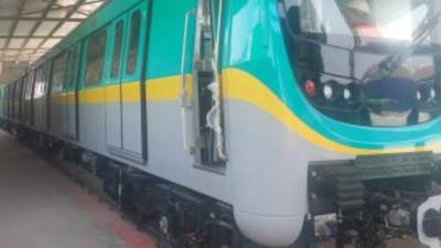 نجاح تشغيل أول قطار مترو مصنع ومجمع محليا ودخوله الخدمة بالخط الثالث