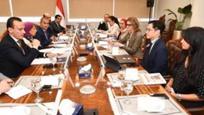 "الإسكان" تناقش استراتيجية المدن الذكية وإدارة الأراضى مع بعثة البنك الدولى